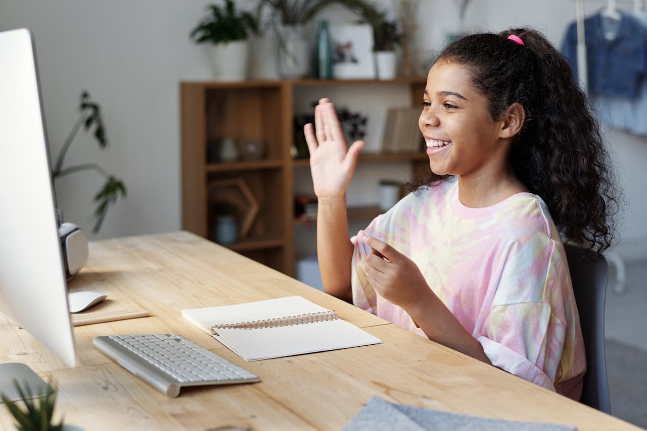 Student engaged in online learning